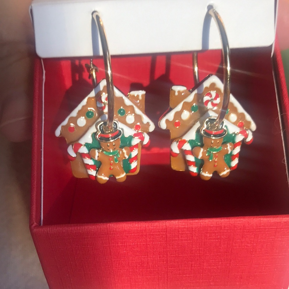NIB * Festive Gingerbread House Earrings